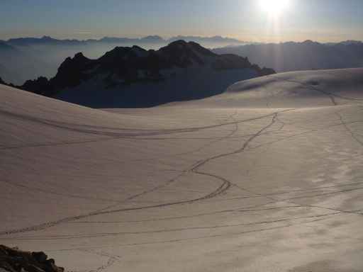 lever du soleil sur glacier du Trient